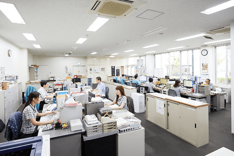 社内の風景